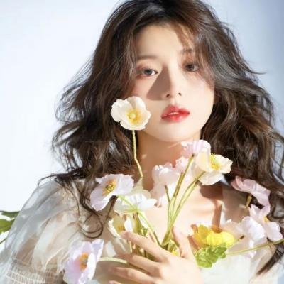 花花公子之千面女陪游